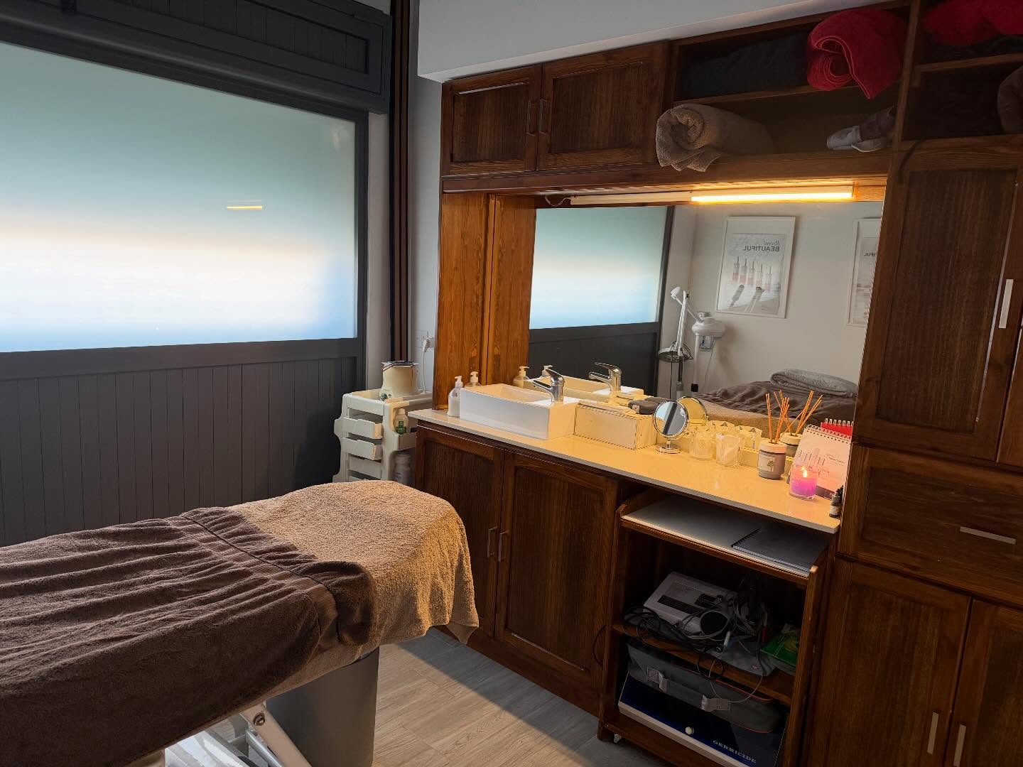 Aphrodite Beauty Salon